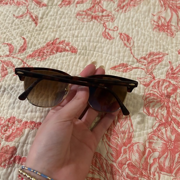 Ray bans - Picture 2 of 2